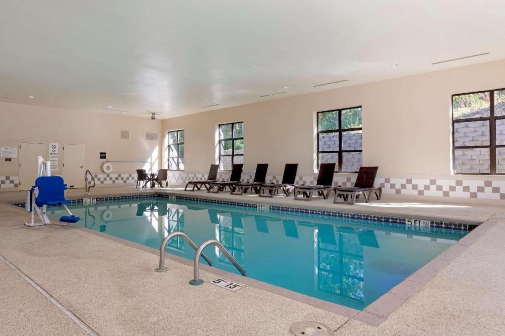 Comfort Inn & Suites Hot Springs Central Exteriör bild